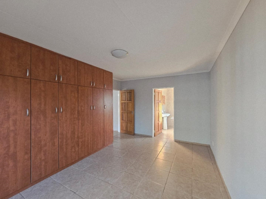 To Let 3 Bedroom Property for Rent in Ladybrand Free State